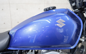 SUZUKI GLASS TRACKER BIG BOY NJ4DA