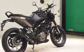HUSQVARNA SVARTPILEN 125