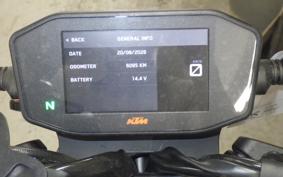 KTM 890 DUKE R 2021