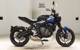 TRIUMPH TRIDENT 660 2025