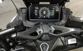 YAMAHA T-MAX 560 2025 SJ21J