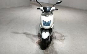 YAMAHA CYGNUS 125 X SE25