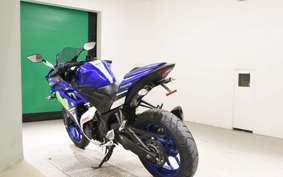 YAMAHA YZF-R25