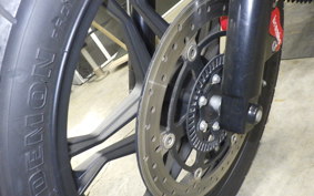 MOTO GUZZI V7 CARBON 2019