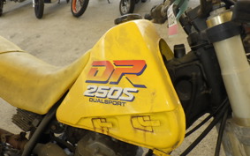 SUZUKI DR250 S SJ44A
