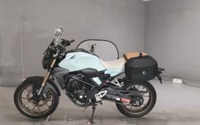 HONDA CB250R MC52