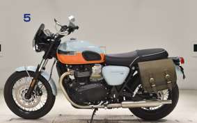 TRIUMPH BONNEVILLE T100 2023