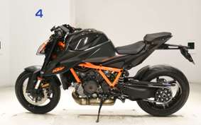 KTM 1290 SUPER DUKE R 2021