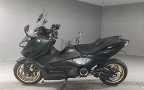 YAMAHA T-MAX 560 SJ19J