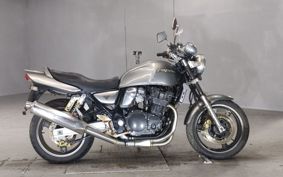 SUZUKI INAZUMA 400 GK7BA