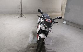 TRIUMPH STREET TRIPLE R 2014 TTL136
