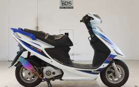 SUZUKI GSR125