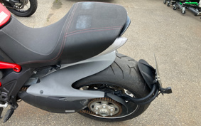 DUCATI DIAVEL CARBON