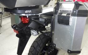 SUZUKI Vｽﾄﾛｰﾑ1000A 2015 VU51A