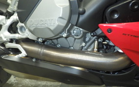 DUCATI ストリート FIGHTER V2 2023