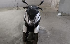 YAMAHA TRICITY 125 SE82J