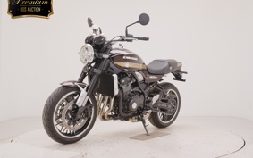 KAWASAKI Z900RS 2025 ZR900K