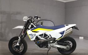 OTHER HUSQUARNA 701 SUPERMOTO 2017 USV