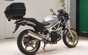 HONDA VTR 250 Gen. 2 MC33