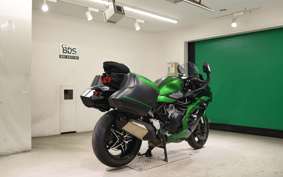 KAWASAKI NINJA H2 SX SE 2018 ZXT02A