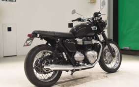 TRIUMPH BONNEVILLE T100 2018