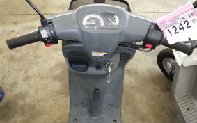 YAMAHA JOG POCHE SA08J