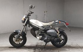 SUZUKI STREET MAGIC CF12A
