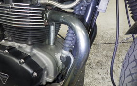 TRIUMPH THRUXTON 900 2005