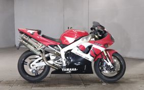 YAMAHA YZF-R1 RN04