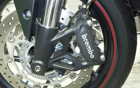 TRIUMPH STREET TRIPLE R 2021