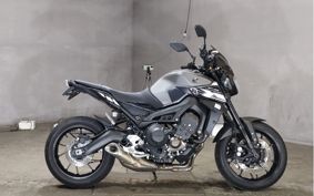 YAMAHA MT-09 RN34J