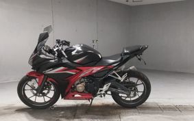 HONDA CBR150R KC93