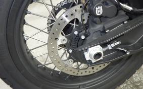HUSQVARNA NORDEN901 2022