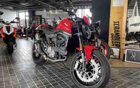 DUCATI MONSTER 937 2021 1M00A