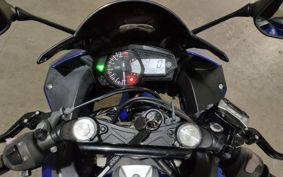 YAMAHA YZF-R25 RG10J