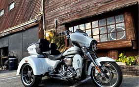 HARLEY FLHTCUTGSE TRI G 2020 TBH