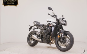 TRIUMPH STREET TRIPLE R 2026