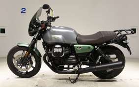 MOTO GUZZI V7 STONE 2 2022