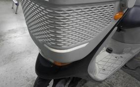 SUZUKI LET's 4 Basket CA43A