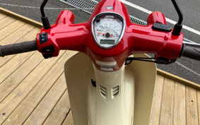 HONDA SUPER CUB 110 HELLOKITTY JA59