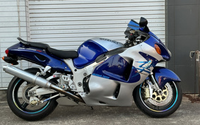 SUZUKI GSX-1300R HAYABUSA 2000 GW71A