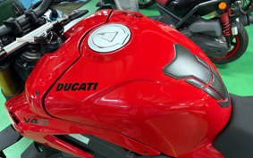DUCATI STREET FIGHTER V4S 2023 4F00