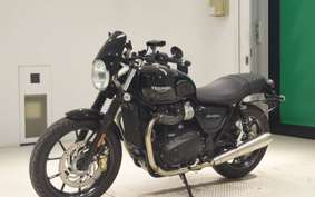 TRIUMPH STREET TWIN 2018