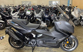 YAMAHA T-MAX 560 A TECHMAX 2026 SJ21J