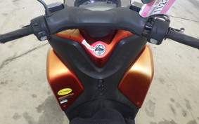 YAMAHA TRICITY 125 SE82J