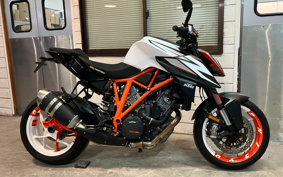 KTM 1290 SUPER DUKE R 2020 V3940