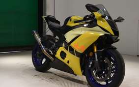 YAMAHA YZF-R6 2018