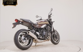 KAWASAKI Z900RS 2025 ZR900K