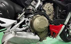 DUCATI STREET FIGHTER V4S 2020 FA00