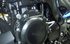 SUZUKI GSX-S1000 2015